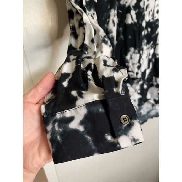 Cosmo vintage long sleeve button down black and white blouse size L. - Picture 5 of 12